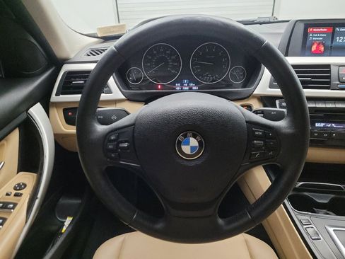 Used 2018 BMW 320i Sedan RWD image 22