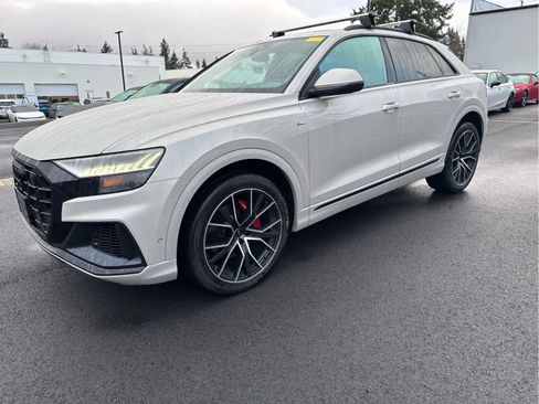 Used 2021 Audi Q8 Premium Plus w/ Premium Plus Package image 3