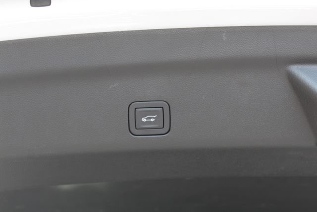 Used 2026 Cadillac Escalade V AWD/4WD image 7