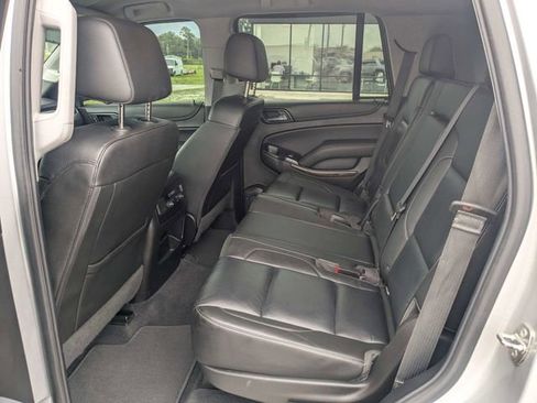 Used 2019 Chevrolet Tahoe LT w/ Luxury Package RWD image 14