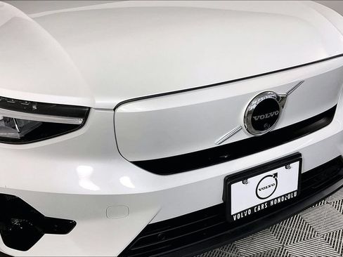 Used 2023 Volvo C40 P8 Recharge Plus AWD/4WD image 30