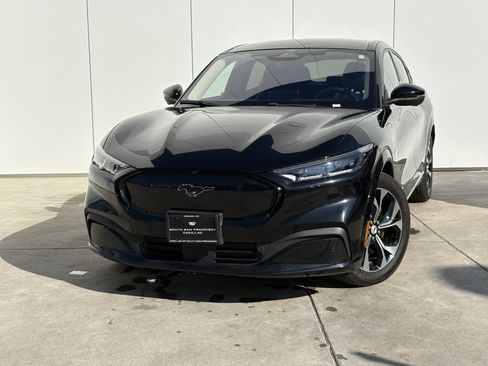 Used 2023 Ford Mustang Mach-E Premium image 1