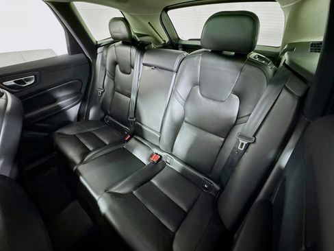 Used 2024 Volvo XC60 B5 Core w/ Protection Package Premier image 21