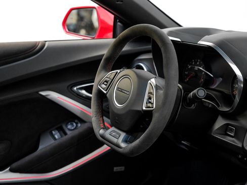 Used 2017 Chevrolet Camaro ZL1 image 12