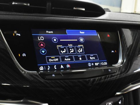 Certified 2024 Cadillac XT6 Premium Luxury w/ LPO, Floor Liner Package AWD/4WD image 17
