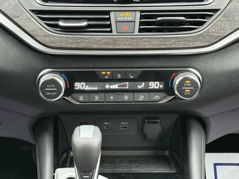 New 2025 Nissan Altima 2.5 SL image 27