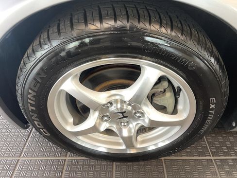 Used 2001 Honda S2000 image 5