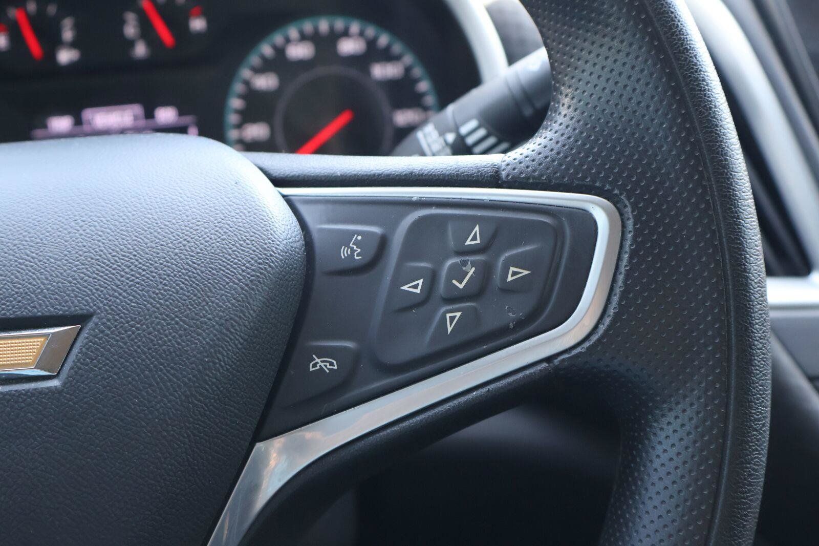 Used 2023 Chevrolet Malibu LT FWD image 22