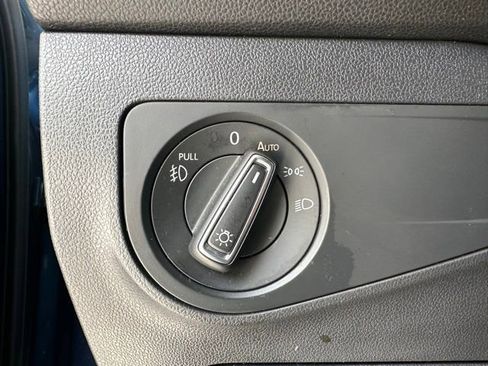 Used 2019 Volkswagen Tiguan SEL image 26