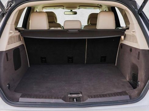 Used 2019 Lincoln MKC Select image 24