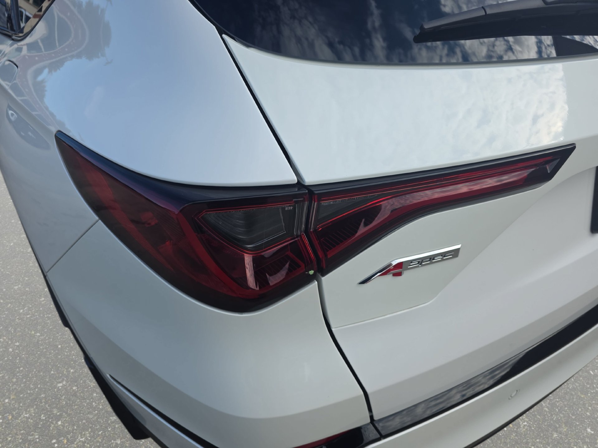 Used 2023 Acura MDX A-Spec AWD/4WD image 33