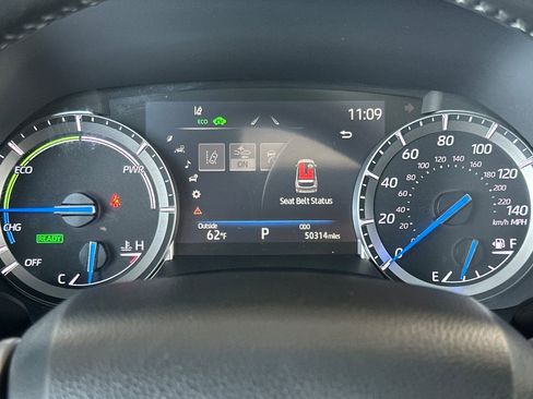 Used 2022 Toyota Highlander XLE image 32