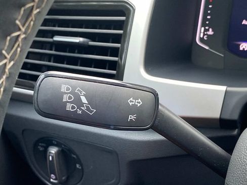 Used 2022 Volkswagen Atlas SE w/ Panoramic Sunroof Package FWD image 23