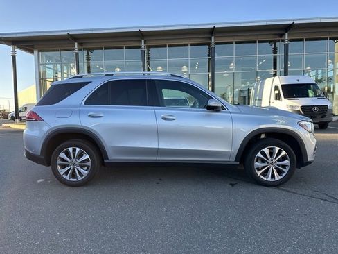 Certified 2022 Mercedes-Benz GLE 350 4MATIC w/ Premium Package image 8