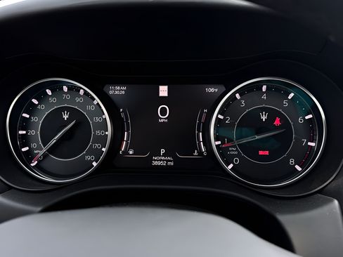 Used 2022 Maserati Ghibli GT RWD image 14