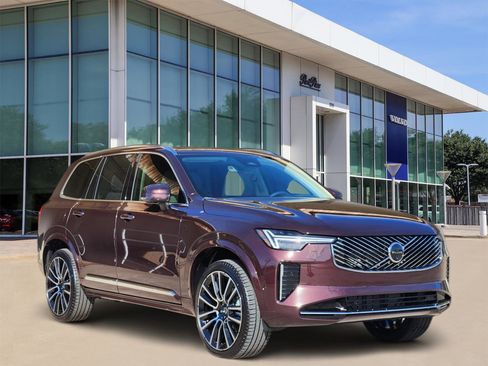 New 2026 Volvo XC90 B5 Ultra image 2