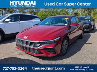 Used 2024 Hyundai Elantra Blue video 1