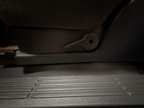 Used 2004 Chevrolet Silverado 1500 LS w/ Light Duty Power Package image 12