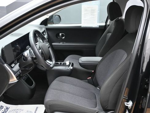 Used 2025 Hyundai Ioniq 5 SE RWD image 14