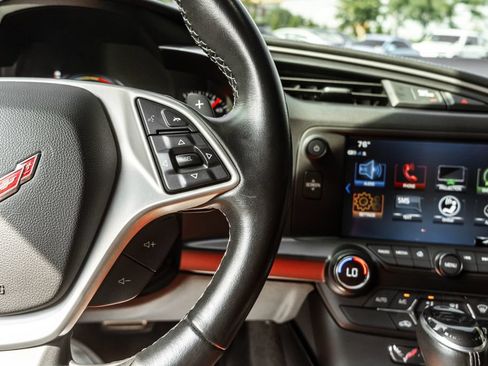 Used 2019 Chevrolet Corvette Stingray Coupe w/ 1LT RWD image 22