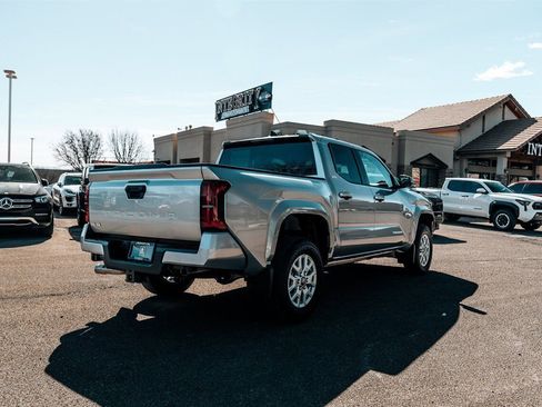 Used 2026 Toyota Tacoma SR5 image 7