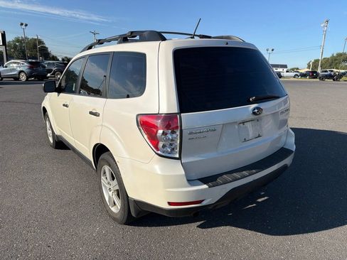 Used 2013 Subaru Forester 2.5X w/ Popular Pkg 1 AWD/4WD image 3