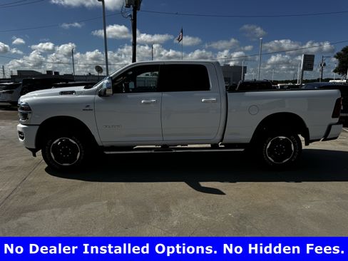 Used 2025 RAM 2500 Laramie AWD/4WD image 5