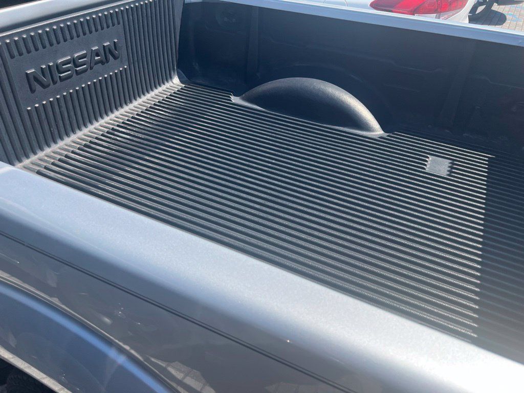 Used 2015 Nissan Frontier S RWD image 6