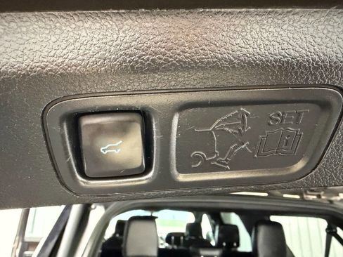 Used 2019 Ford Expedition Max Limited AWD/4WD image 15
