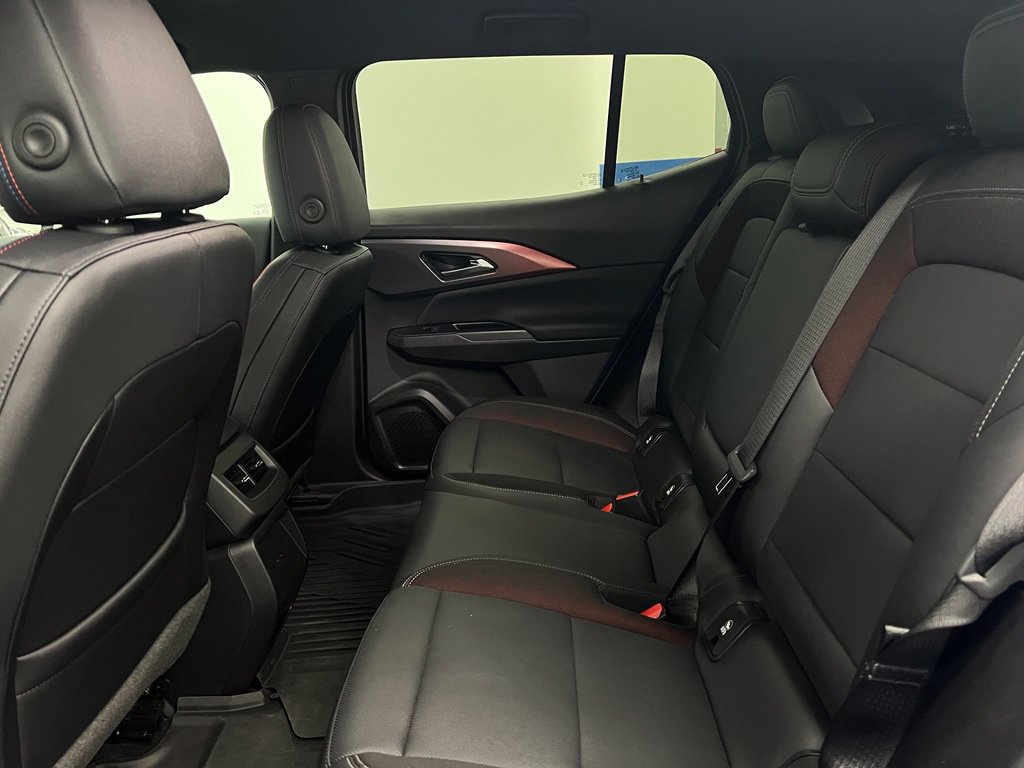 Used 2024 Chevrolet Equinox EV RS FWD image 24