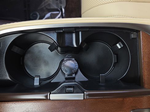 Used 2019 Lexus LS 500 RWD image 33