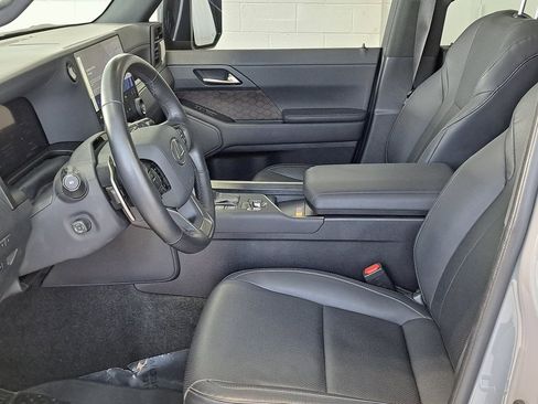 Used 2024 Lexus GX 550 image 24