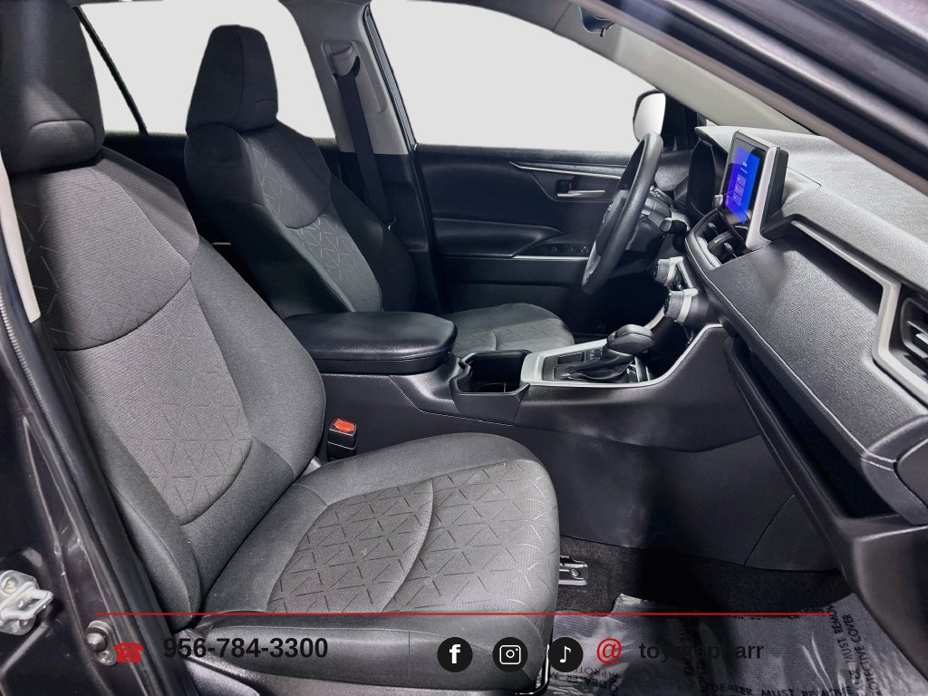 Used 2024 Toyota RAV4 XLE AWD/4WD image 25