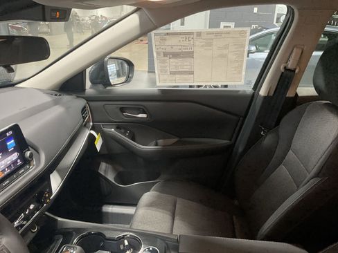 New 2026 Nissan Rogue SV w/ Cold Weather Package AWD/4WD image 3