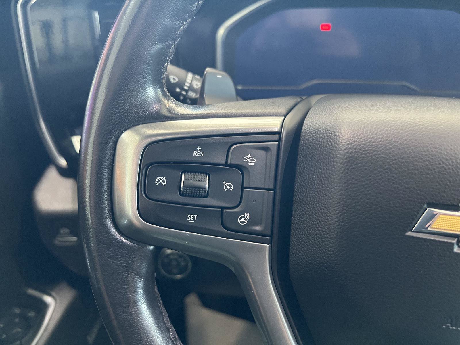 Used 2022 Chevrolet Silverado 1500 LTZ w/ LTZ Premium Package AWD/4WD image 19