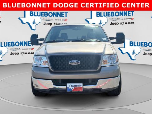 Used 2004 Ford F150 XLT RWD image 2