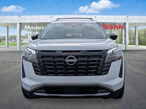 New 2026 Nissan Pathfinder SL FWD image 7
