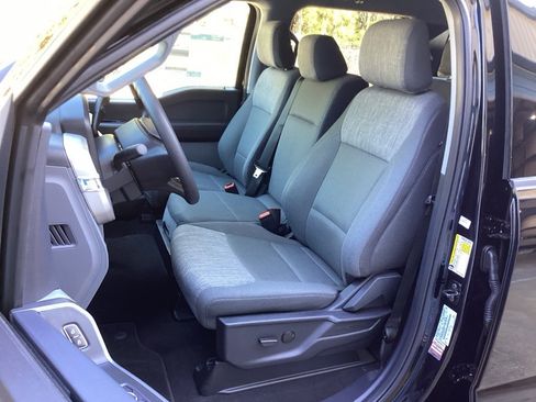 New 2025 Ford F250 XLT w/ FX4 Off-Road Package image 25