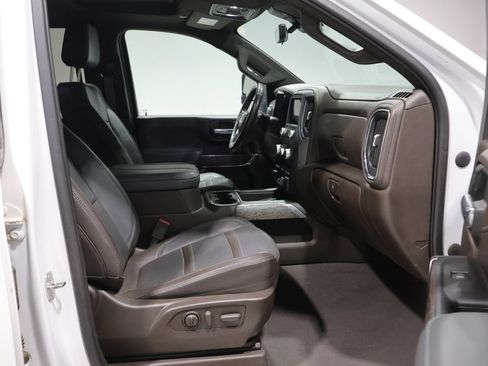 Used 2023 GMC Sierra 3500 Denali w/ Denali Ultimate Package AWD/4WD image 21