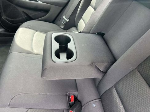 Used 2023 Chevrolet Malibu LT FWD image 12