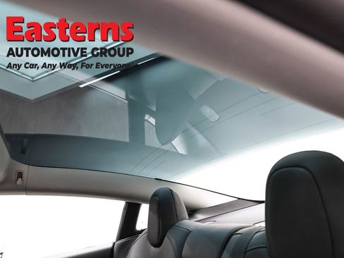 Used 2023 Tesla Model 3 Standard Range image 30