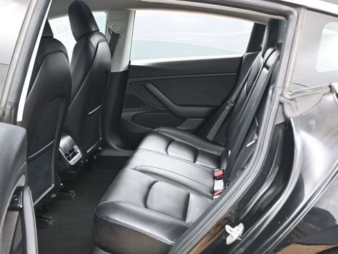 Used 2018 Tesla Model 3 Long Range image 36