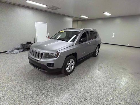 Used 2016 Jeep Compass Sport w/ Power Value Group FWD image 7