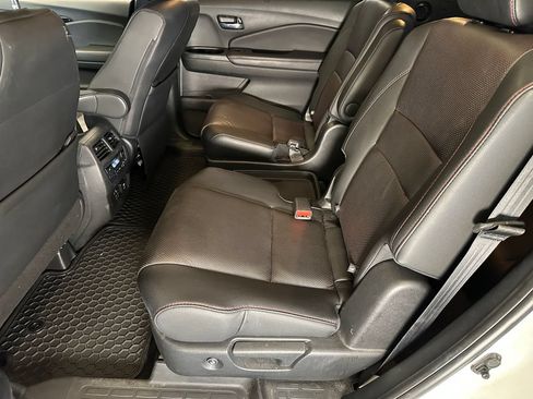 Used 2021 Honda Pilot Black Edition image 21