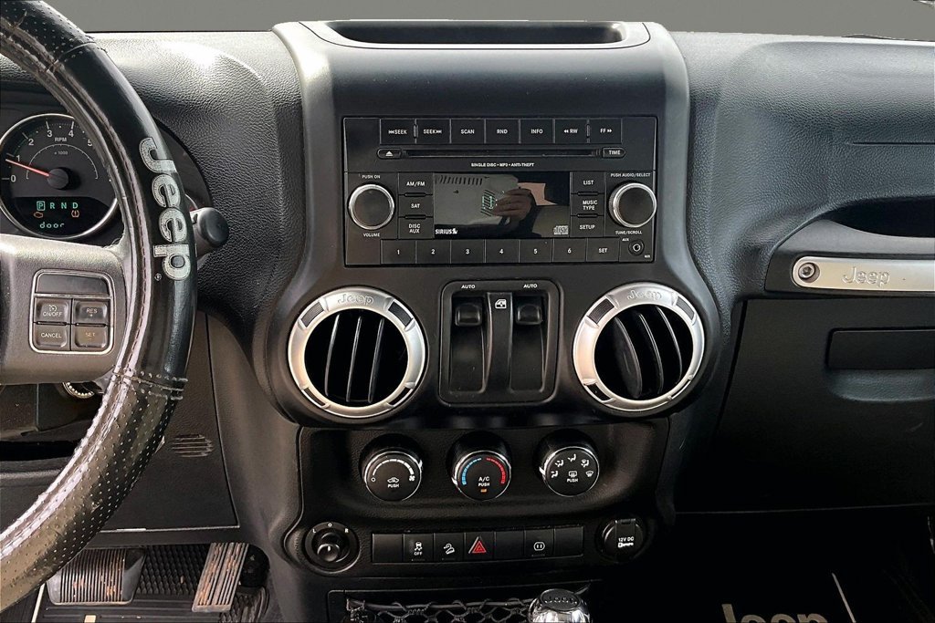 Used 2012 Jeep Wrangler Sahara AWD/4WD image 6