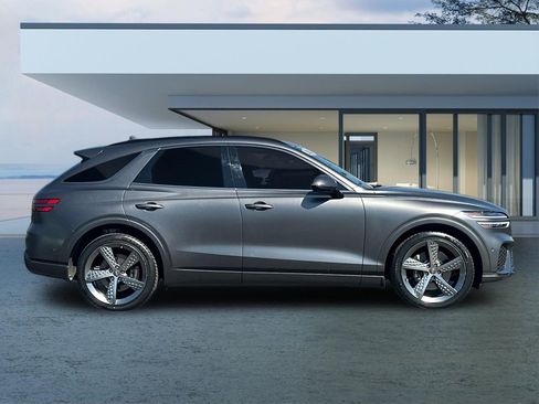 Used 2023 Genesis GV70 2.5T Sport Prestige w/ Sport Prestige Package image 3