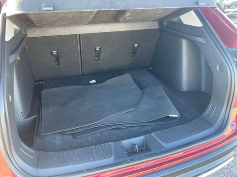 Used 2025 Chevrolet Trax LT image 30