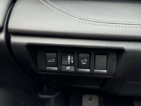 Certified 2025 Subaru Outback Limited AWD/4WD image 17