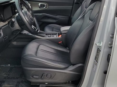 Certified 2023 Kia Sorento X-Line EX AWD/4WD image 9