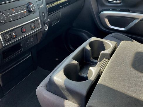 Used 2023 Nissan Titan SV image 25